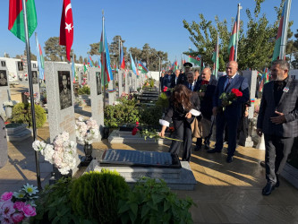 Vətən Müharibəsi Şəhidi Zeynallı Rəşad Qiyas oğlunun şəhadət günündə əziz xatirəsi yad edildi.