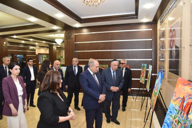 Nəsimi rayon İcra Hakimiyyətində 20 Sentyabr - Dövlət Suverenliyi Günü münasibətilə tədbir keçirilib.
