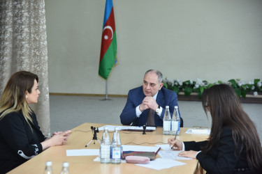 Nəsimi rayon İcra Hakimiyyətinin başçısı növbəti səyyar qəbul keçirib