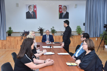 Nəsimi rayon İcra Hakimiyyətinin başçısı növbəti səyyar qəbul keçirib.