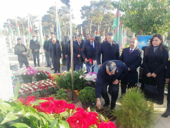 Vətən Müharibəsi Şəhidi Həsənov Teymur Mahal oğlunun şəhadət günündə əziz xatirəsi yad edildi.