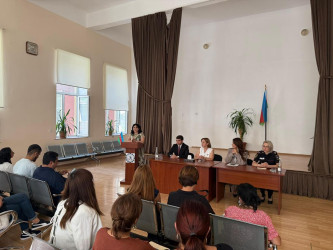 Nəsimi rayonunda “Elmin innovativ yanaşmalarında suverenliyimizin hüquqi predmetləri” mövzusunda tədbir keçirilib