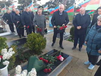 Vətən Müharibəsi Şəhidi Babaxanov Elman Ağamirzə oğlunun doğum günündə əziz xatirəsi yad edildi.