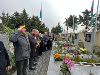 Vətən müharibəsi Şəhidi İsmayılov Emin Tahir oğlunun şəhadət günündə əziz xatirəsi yad olundu.