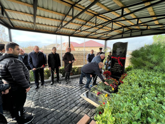 Vətən müharibəsi Şəhidi Rzayev Hacırza Fikrət oğlunun şəhadət günündə əziz xatirəsi yad olundu.