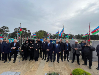 Vətən Müharibəsi Şəhidi Novruzov Aqşin Şahin oğlunun şəhadət günündə əziz xatirəsi yad edildi.