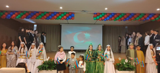 Nəsimi rayonunda “Vətənə, xalqa həsr olunan ömür” adlı ədəbi-bədii kompozisiya keçirilib.