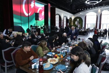 Nəsimi rayonunda “Heydər Əliyev İli” çərçivəsində 31 dekabr- Dünya Azərbaycanlılarının  Həmrəyliyi Günü münasibətilə tədbir keçirilib.