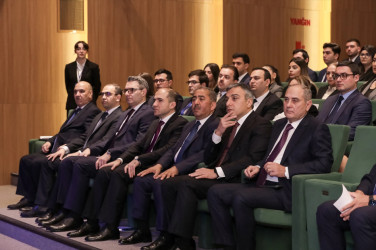 120-dən çox əməkdaşa Yeni Azərbaycan Partiyasının üzvlük vəsiqələri təqdim olunub