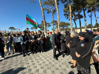 Vətən Müharibəsi Şəhidi Qasımlı Mir Həmid Nazim oğlunun şəhadət günündə əziz xatirəsi yad edildi.