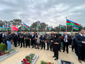 Vətən Müharibəsi Şəhidi Abdullayev İbrahim Habil oğlunun şəhadət günündə əziz xatirəsi yad edildi.