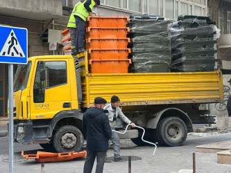 Rayon ərazisində yeni məişət tullantıları konteynerlərinin sayı artırılır.