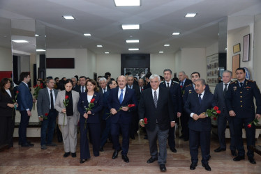 Nəsimi rayonunda Ulu Öndər Heydər Əliyevin anım gününə həsr olunmuş “Ən böyük Azərbaycanlı” adlı tədbir keçirildi.