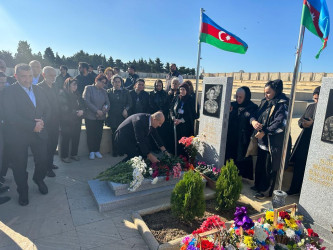 Vətən Müharibəsi Şəhidi Qasımlı Mir Həmid Nazim oğlunun şəhadət günündə əziz xatirəsi yad edildi.