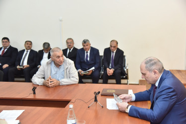 Nəsimi rayon İcra Hakimiyyətinin başçısı növbəti səyyar qəbul keçirib