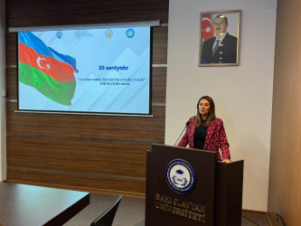 Nəsimi rayonunda 20 Sentyabr - Azərbaycanda Dövlət Suverenliyi Günü münasibətilə “Azərbaycanın Suverenliyi - Milli İradəmizin Təntənəsi” mövzusunda dəyirmi masa keçirilib.