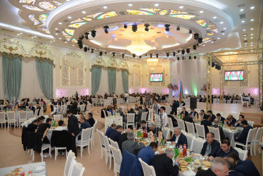 Nəsimi rayonunda Müqəddəs Ramazan bayramı ərəfəsində iftar süfrəsi təşkil edildi.