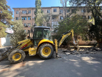 Nəsimi rayonu 3-cü mikrorayon Cavadxan küçəsi  26,30 saylı ünvanlarda abadlıq-quruculuq işlərinə başlanılıb.