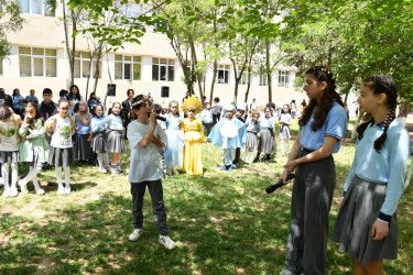 Nəsimi rayonunda “Yaşıl dünya naminə həmrəylik ili” çərçivəsində “Tullantıdan həyata” adlı tədbir keçirilib.