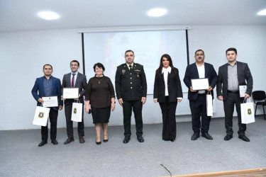 Nəsimi rayonunda 5 oktyabr – Beynəlxalq Müəllimlər Günü münasibətilə tədbir keçirilib.