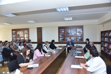 Nəsimi rayon İcra Hakimiyyətinin başçısı növbəti səyyar qəbul keçirib