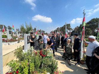 Vətən Müharibəsi Şəhidlərinin və Şəhid Həsənov Faiq Hüseyn oğlunun doğum günü ərəfəsində xatirəsi yad olundu.