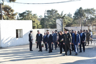 Anım günündə 2 saylı Fəxri və Şəhidlər Xiyabanında dəfn olunmuş Şəhidlər ziyarət olundu