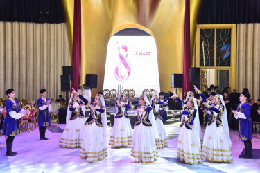 Nəsimi rayonunda 8 Mart - Beynəlxalq Qadınlar Günü münasibətilə tədbir keçirilib.