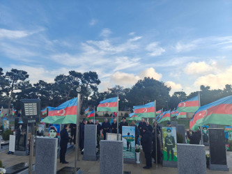 Vətən Müharibəsi Şəhidi Babaxanov Elman Ağamirzə oğlunun doğum günündə əziz xatirəsi yad edildi.