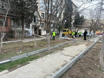 Cavadxan küçəsi 21 saylı ünvanda abadlıq-quruculuq işləri davam edir.