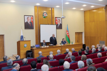 Ümummilli lider Heydər Əliyevin 100 illiyinə həsr edilmiş   “Ulu öndərin ölkəmizin inkişafına işıq salan ideyaları daim yaşayacaq” mövzusunda tədbir keçirilib.