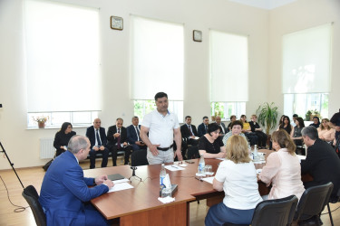 Nəsimi rayon İcra Hakimiyyətinin başçısı növbəti səyyar qəbul keçirib