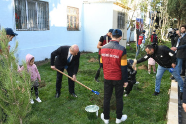 Nəsimi rayonunda növbəti “Abad həyət” sakinlərin istifadəsinə verilib.