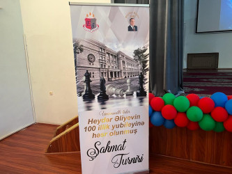 Nəsimi rayonunda Ümummilli lider Heydər Əliyevin 100 illiyinə həsr olunmuş şahmat turniri keçirildi.
