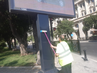 Nəsimi rayonunda növbəti sanitar təmizlik işləri aparıldı.