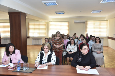 Nəsimi rayon İcra Hakimiyyətinin başçısı növbəti səyyar qəbul keçirib