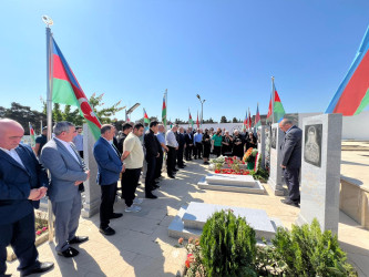 Vətən müharibəsi Şəhidi Əliyev Rauf Səxavət oğlunun doğum günündə əziz xatirəsi yad olundu.