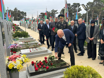 Vətən Müharibəsi Şəhidi Novruzov Aqşin Şahin oğlunun şəhadət günündə əziz xatirəsi yad edildi.