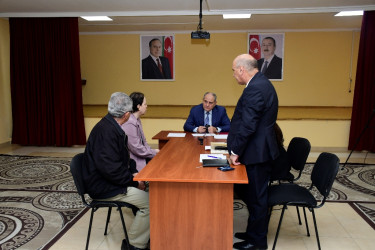 Nəsimi Rayon İcra Hakimiyyətinin başçısı növbəti səyyar qəbul keçirib.