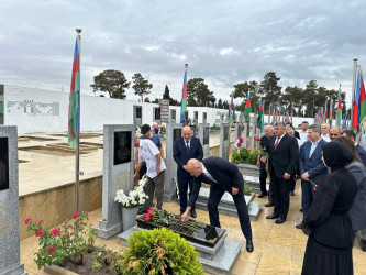 Vətən müharibəsi Şəhidi Novruzov  Aqşin Şahin oğlunun doğum günündə əziz xatirəsi yad olundu.