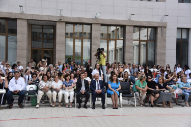 Nəsimi RİH başçısı rayonun ümumtəhsil müəssisələrinə “Son zəng” tədbirlərində iştirak etdi.