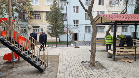 Nəsimi rayonu A.Məhərrəmov 33 saylı ünvanında yerləşən binada aparılan abadlıq-quruculuq işləri yekunlaşmaq üzrədir.