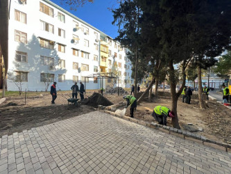 Hüseynbala Əliyev küçəsi 32 və 36 saylı ünvanlarda abadlıq-quruculuq işləri davam etdirilir.