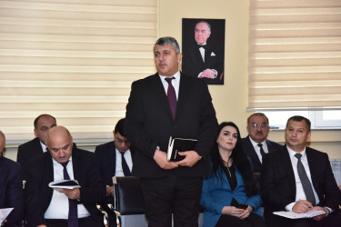 Nəsimi Rayon İcra Hakimiyyətinin başçısı Elxan İbrahimov 1 nömrəli Sahə İnzibati Ərazi Dairəsi üzrə səyyar qəbul keçirib.