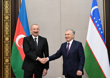Prezidentlər İlham Əliyev və Şavkat Mirziyoyev Özbəkistanın Azərbaycandakı səfirliyinin yeni binasının açılışında iştirak ediblər
