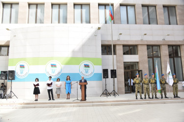 Nəsimi RİH başçısı rayonun ümumtəhsil müəssisələrinə “Son zəng” tədbirlərində iştirak etdi.