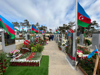 Vətən müharibəsi Şəhidi Hüseynzadə Həmidağa Bağı oğlunun əziz xatirəsi ehtiramla yad edildi.