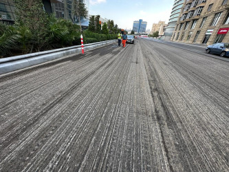 Neftçilər prospektində təmir bərpa və asfaltlaşma işlərinə başlanılıb.