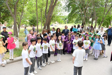 Nəsimi rayonunda “Yaşıl dünya naminə həmrəylik ili” çərçivəsində “Tullantıdan həyata” adlı tədbir keçirilib.