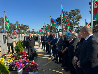 Vətən Müharibəsi Şəhidi Hüseynzadə Həmidağa Bağı oğlunun şəhadət günündə əziz xatirəsi yad edildi.